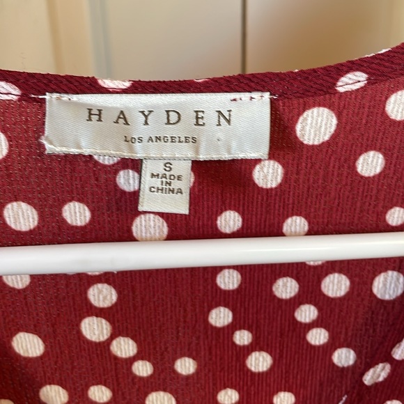 Deep wine polka dot jumper - v-neck with buttons - size small - Picture 3 of 4